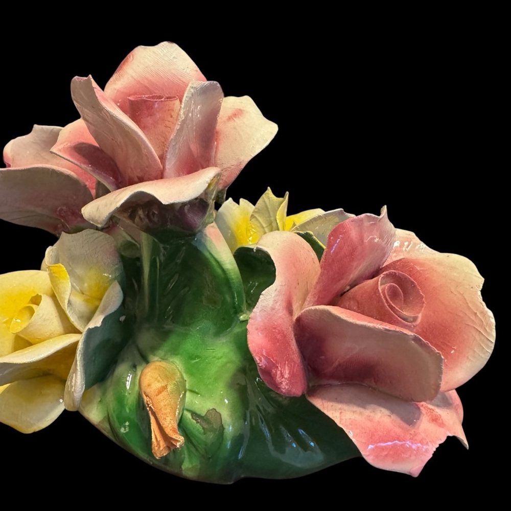 Vintage Capodimonte Italy Porcelain Flower Bouquet in Basket - Picture 8 of 14